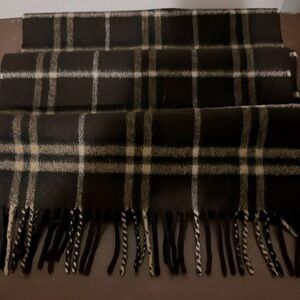 Burberry 100% Cashmere Scarf
